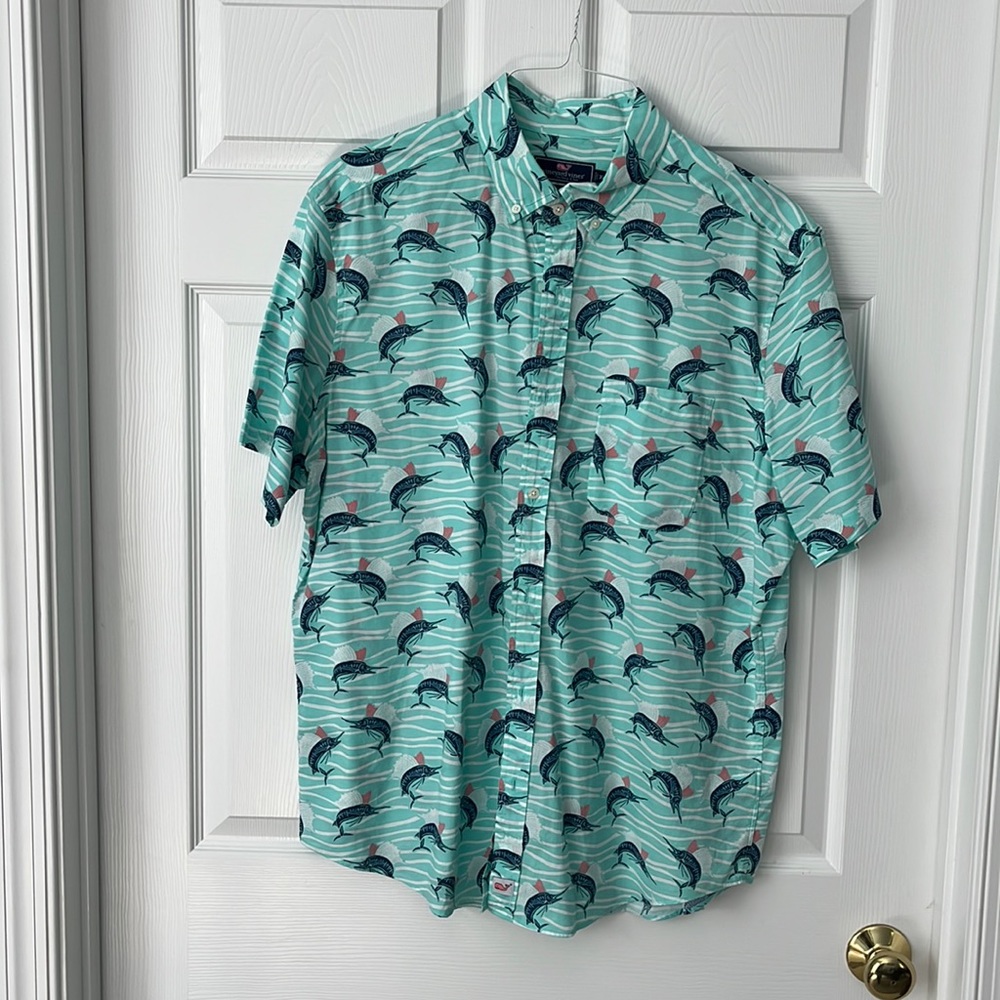 Vineyard Vine shirtsleeves buttondown